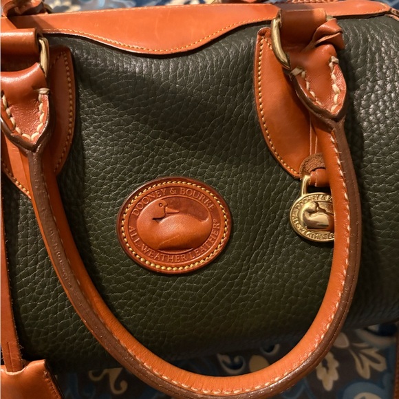 Dooney and Bourke vintage Gladstone - Picture 16 of 16